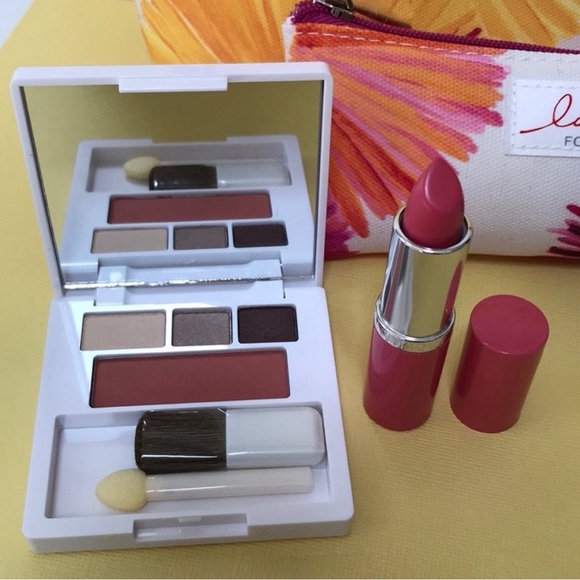 Cosmetic Bag Set w Product - Picture 6 of 7